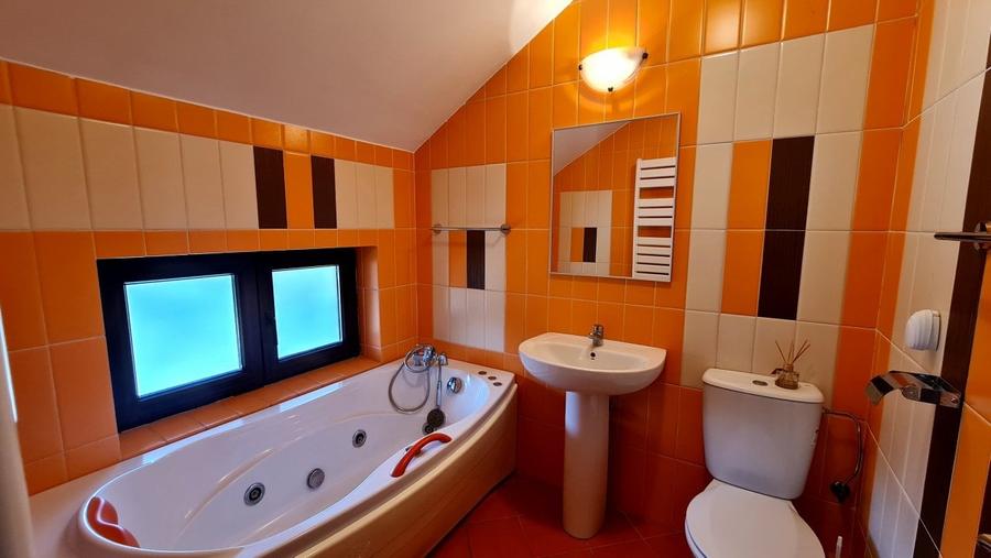 Duplex cu 4 camere cu Canalizare în Corbeanca