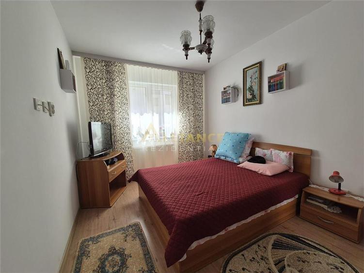 Apartament cu 2 camere decomandat în Berceni
