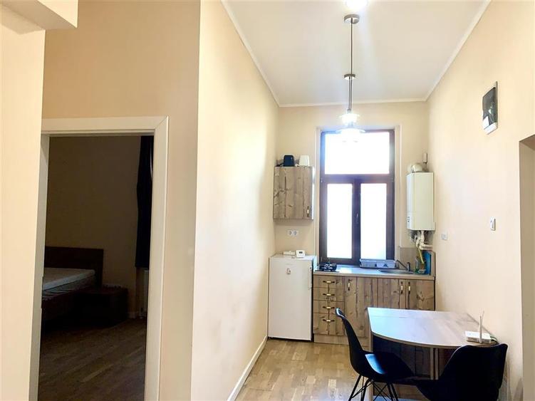 RECO  Apartament de închiriat cu 2 camere, ultracentral, complet renovat 60 - 7