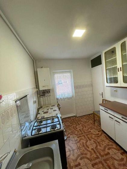 Apartament cu 2 camere decomandat în Calea Dumbrăvii
