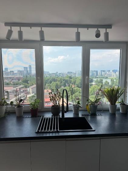 Apartament cu 4 camere decomandat, mobilat în Tei