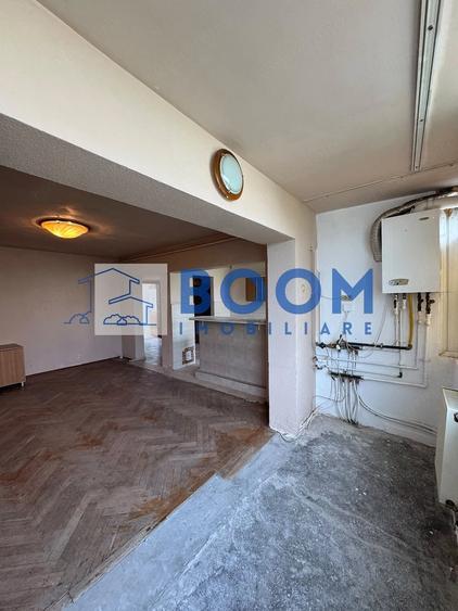 Apartament cu 4 camere în Traian