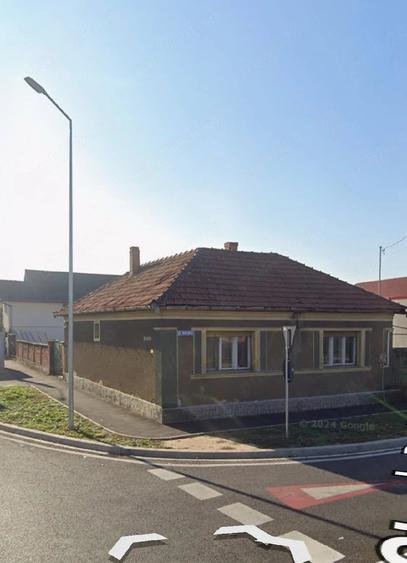 Casă cu Teren 486 Mp în Iosia