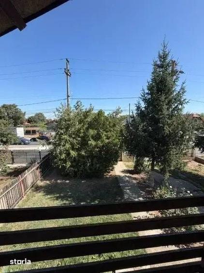 Casă cu 5 camere cu Teren 1790 Mp în Crevedia