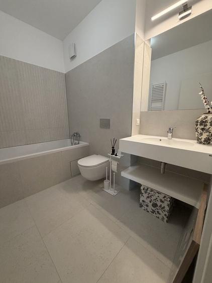 Apartament cu 2 camere decomandat în Băneasa