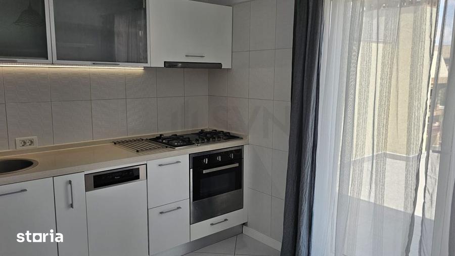 Apartament cu 3 camere decomandat în Central