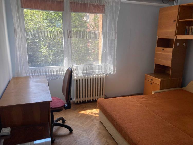 Apartament cu 3 camere decomandat în 1 Decembrie 1918