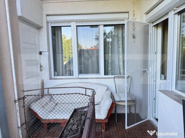 Apartament cu 2 camere decomandat, mobilat în Titulescu