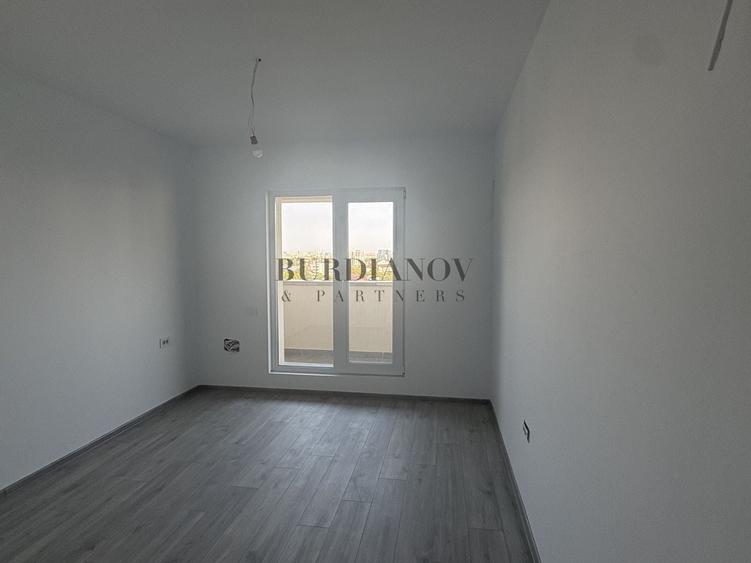 Apartament cu 3 camere decomandat în Lacul Morii