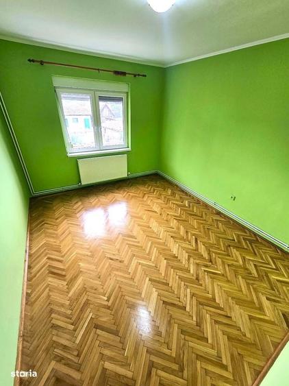 Casă cu 4 camere cu Teren 280 Mp în Central
