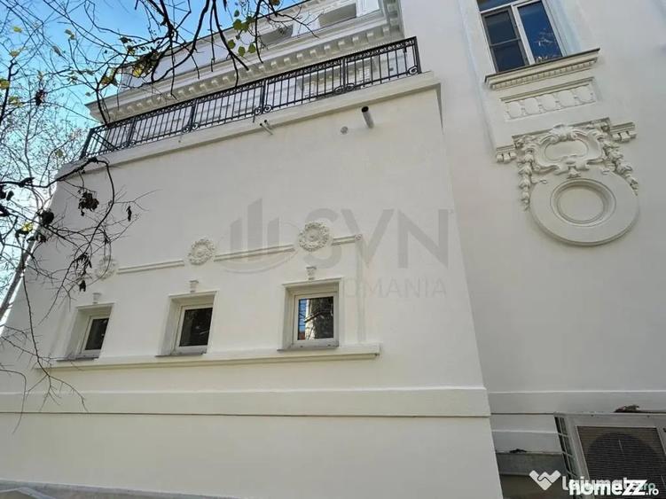 Casă cu 7 camere cu Teren 924 Mp în Ultracentral