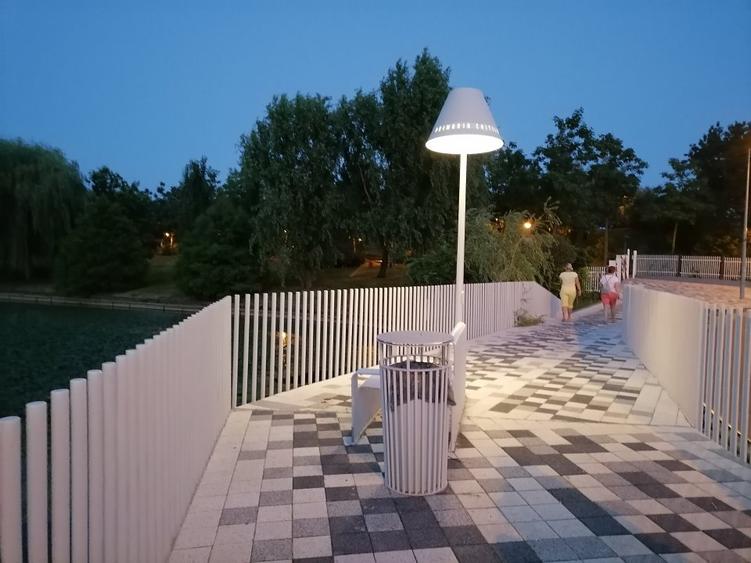 Duplex cu 4 camere cu Teren 220 Mp în Central