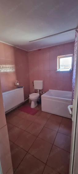 Casă cu 6 camere cu Teren 450 Mp în Geamăna