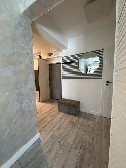 Apartament cu 4 camere decomandat în Lotus