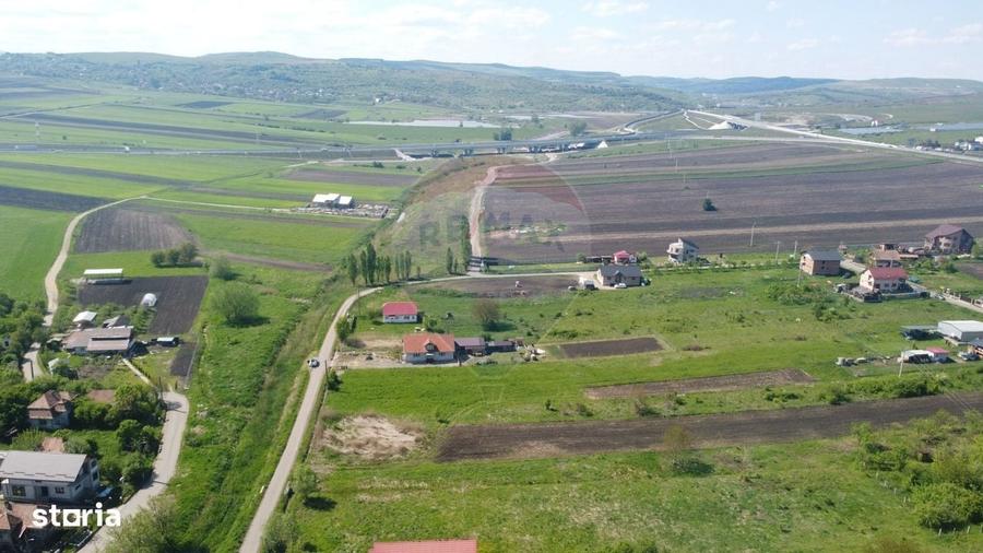 Spațiu comercial, în Tureni