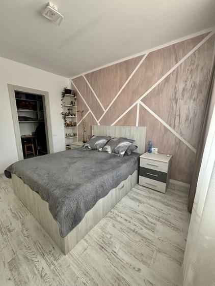 Apartament cu 2 camere decomandat în Runcu