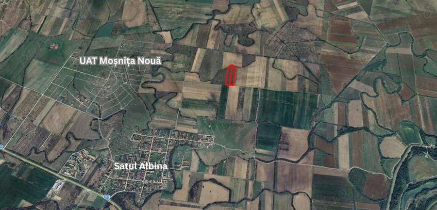 Teren de 12900 mp, în Albina