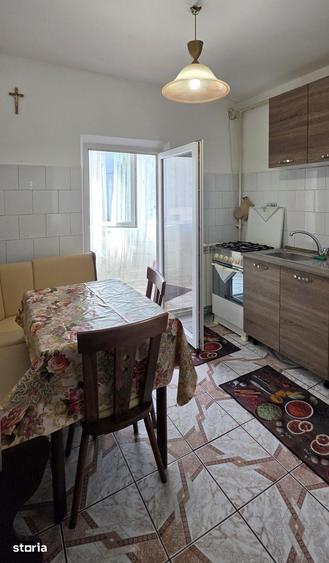 Apartament cu 2 camere decomandat în Șerbănești