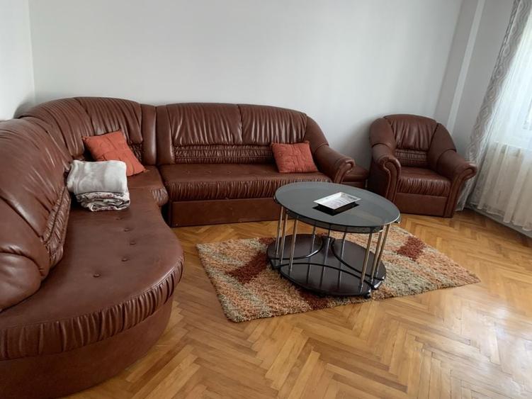 Apartament cu 3 camere decomandat în George Enescu