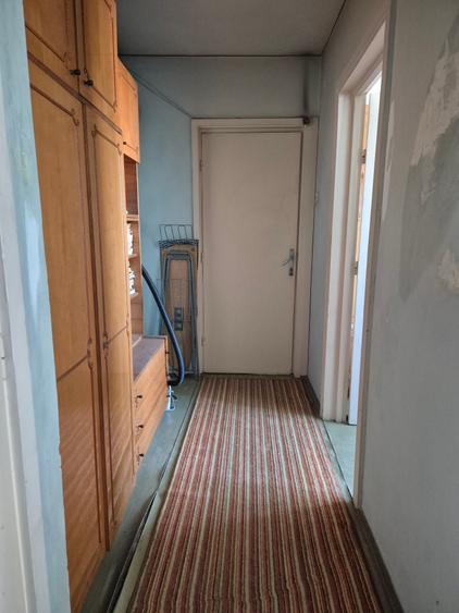 Apartament cu 3 camere semidecomandat în Militari