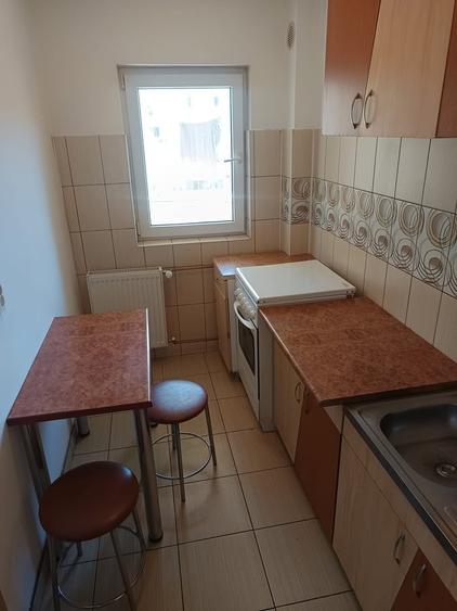 Garsonieră decomandată în Rahova