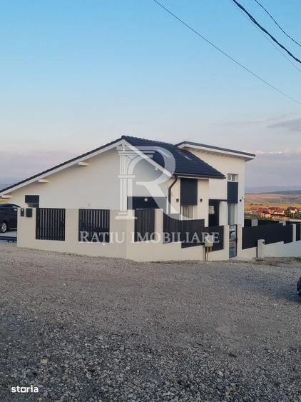 Casă cu 4 camere în Archia