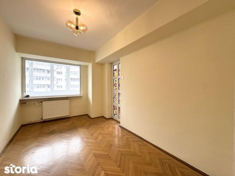 Apartament cu 4 camere semidecomandat în Grivița