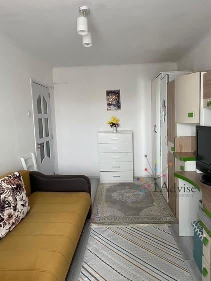 Apartament cu 2 camere decomandat în Calea București