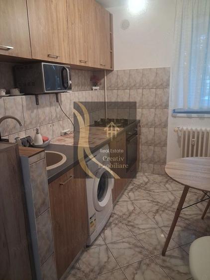 Garsonieră decomandată în Brâncoveanu