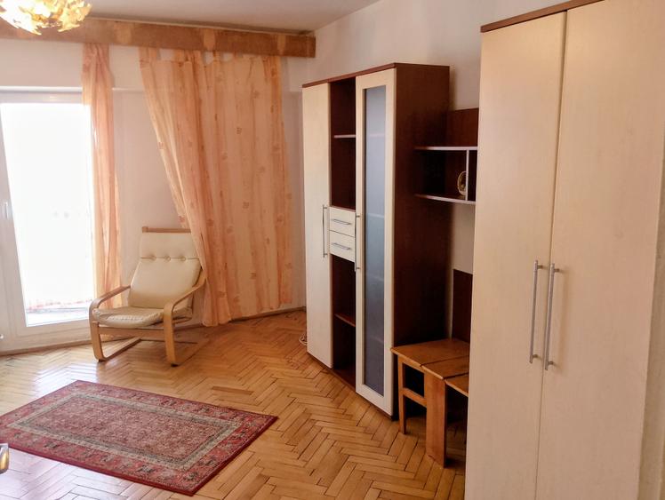 Garsonieră în Lunei