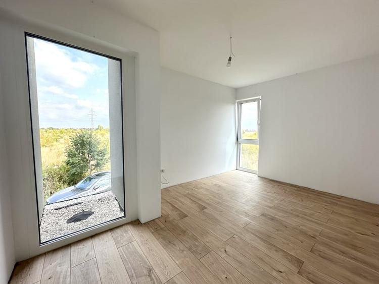 Duplex cu 4 camere cu Canalizare în Giarmata-Vii