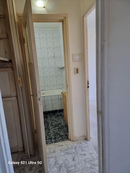Apartament cu 2 camere decomandat în 1 Decembrie 1918