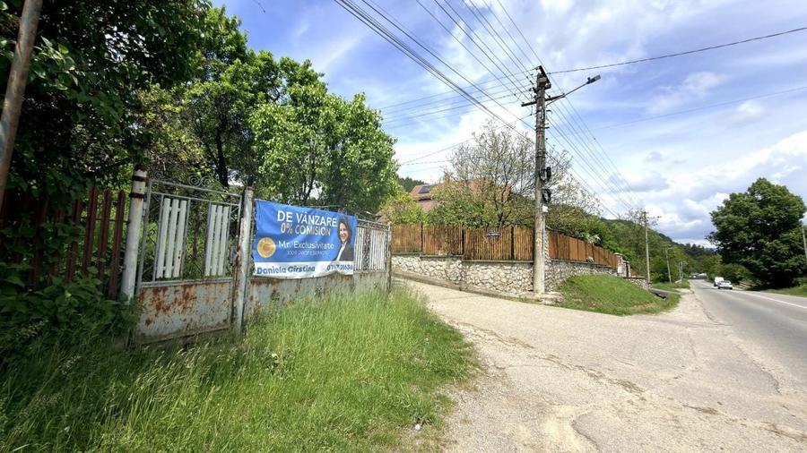 Casă individuală cu 3 camere cu Canalizare în Sud-Vest
