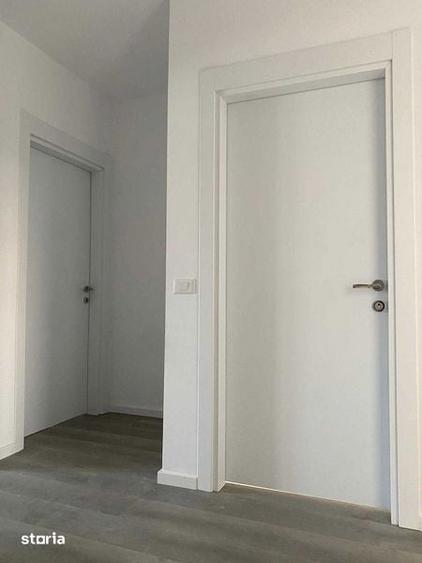 Casă cu 4 camere cu Teren 92 Mp în Central