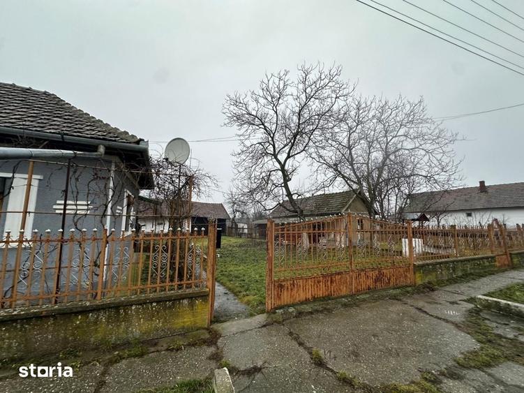 Casă cu 3 camere cu Teren 4191 Mp în Odoreu