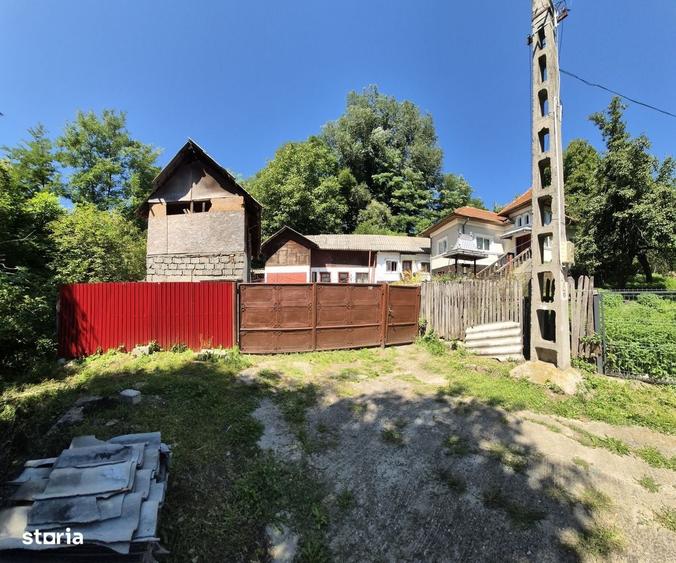 Casă cu 3 camere în Godeni