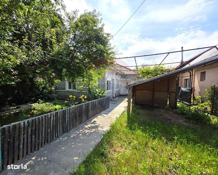 Casă cu 4 camere în Căpățânești