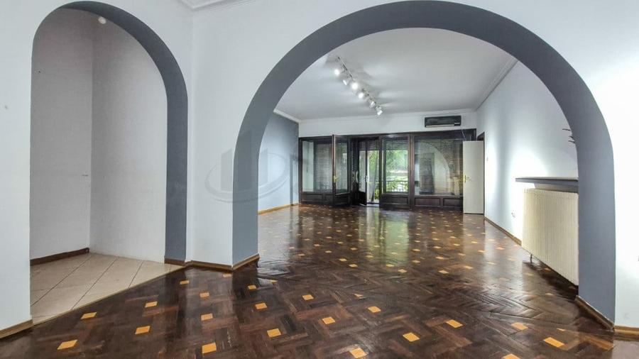 Spațiu comercial, de 170 mp, în Central