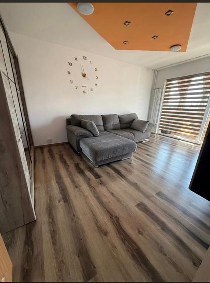 Apartament cu 2 camere decomandat în Republicii