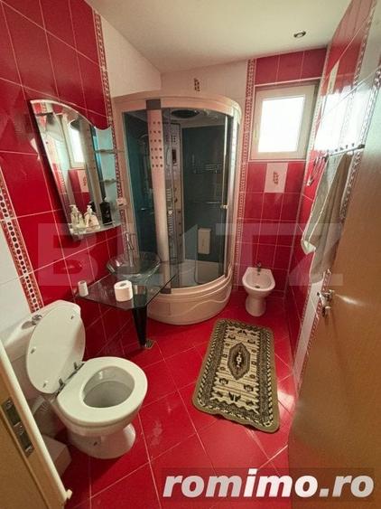 Apartament cu 5 camere decomandat în Central