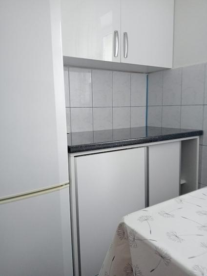 Vând apartament cu 2 camere decomandat - 6