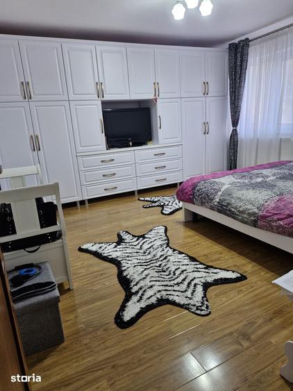 Casă cu 5 camere cu Teren 507 Mp în Găvana