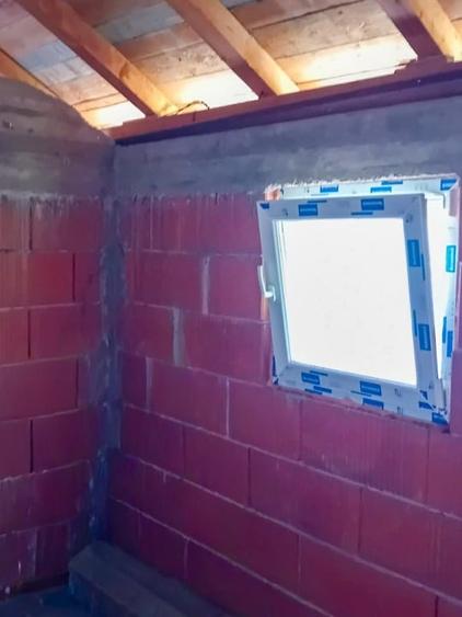 Casă individuală cu 4 camere cu Teren 2481 Mp în Bărăștii de Cepturi