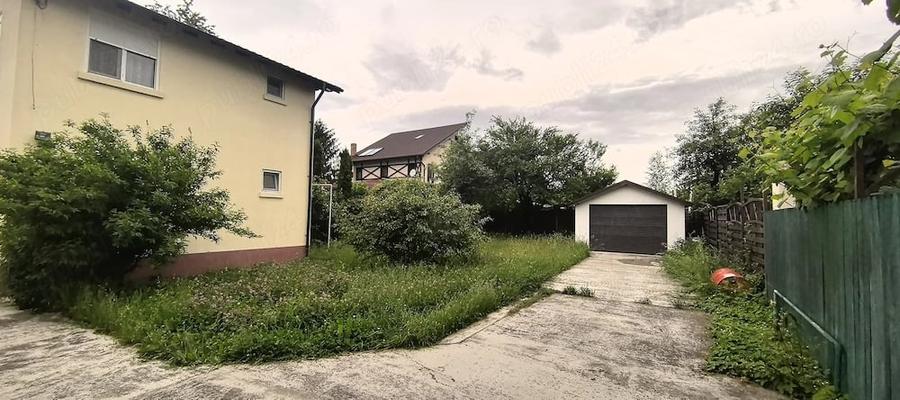 Casă cu 5 camere cu Teren 891 Mp în Central