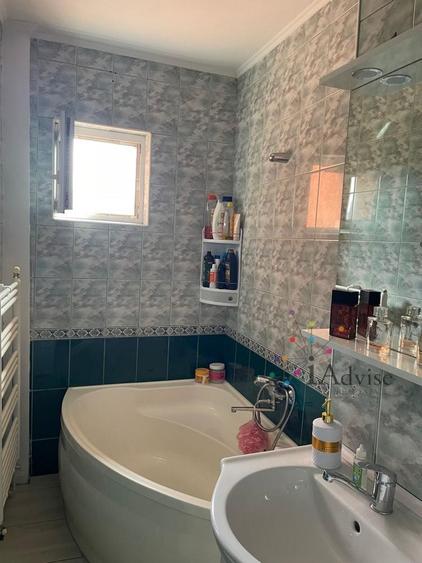 Apartament cu 2 camere decomandat în Calea București