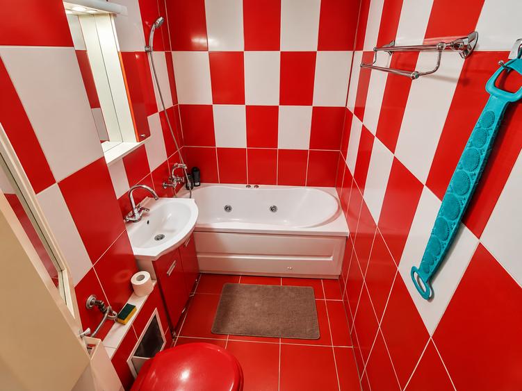 Apartament cu 2 camere decomandat în Militari