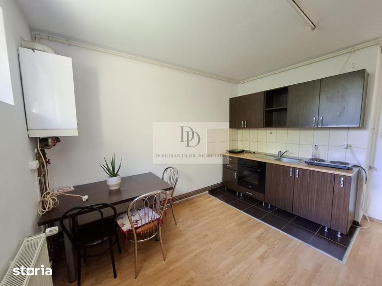 Apartament cu 2 camere decomandat în Andrei Mureșanu