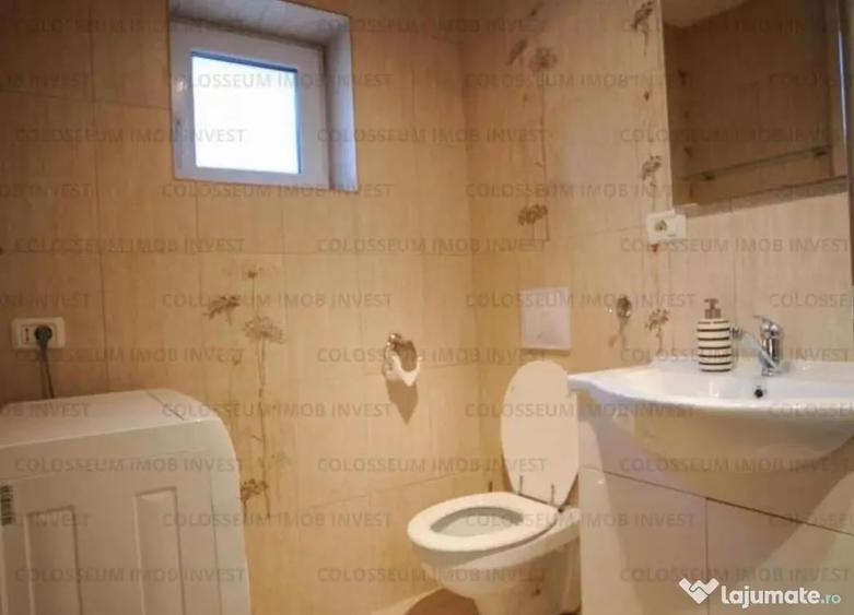 Apartament cu 3 camere decomandat în Centrul Istoric