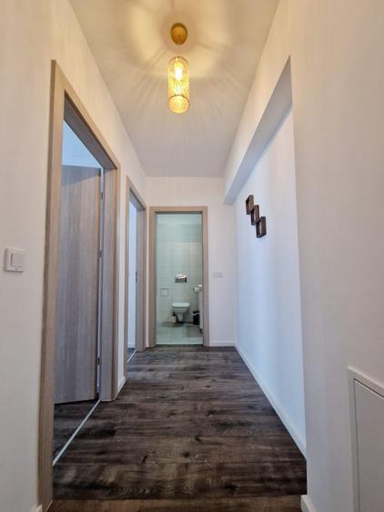 Apartament cu 3 camere decomandat, mobilat în Barbu Văcărescu
