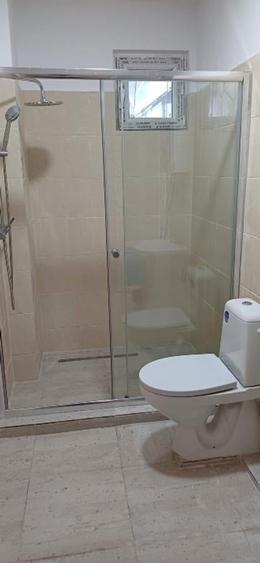 Apartament cu 3 camere semidecomandat în P-ța Romană